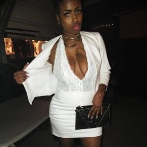 Meet your Posher, Eully